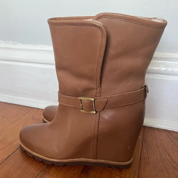 Ugg Ellecia Wedge Boots in Chestnut - Picture 6 of 7